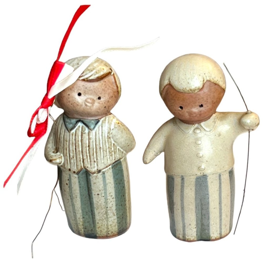 FITZ & FLOYD Pair of Vtg UCTCI Stoneware Pottery Children Salt & Pepper Japan - Picture 2 of 13